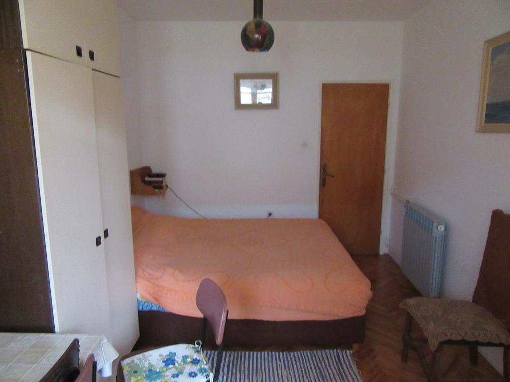 Apartments Leon Razanac Luaran gambar