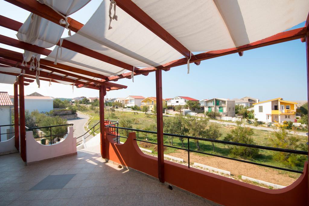 Apartments Leon Razanac Luaran gambar