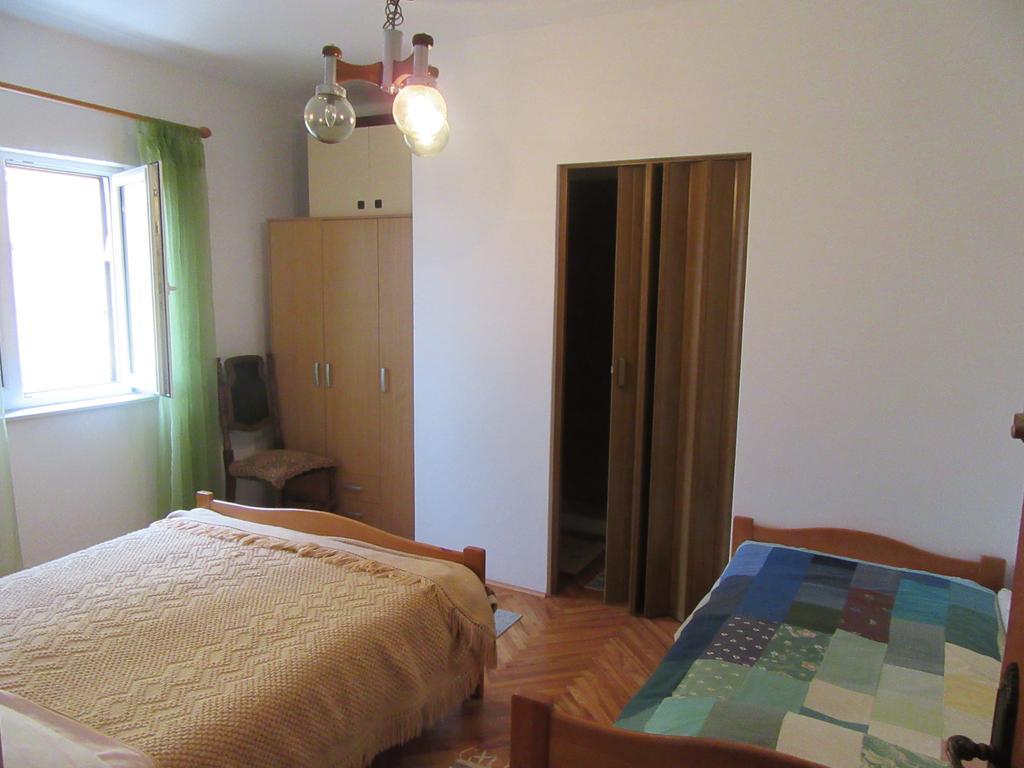 Apartments Leon Razanac Luaran gambar