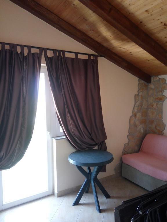 Apartments Leon Razanac Luaran gambar